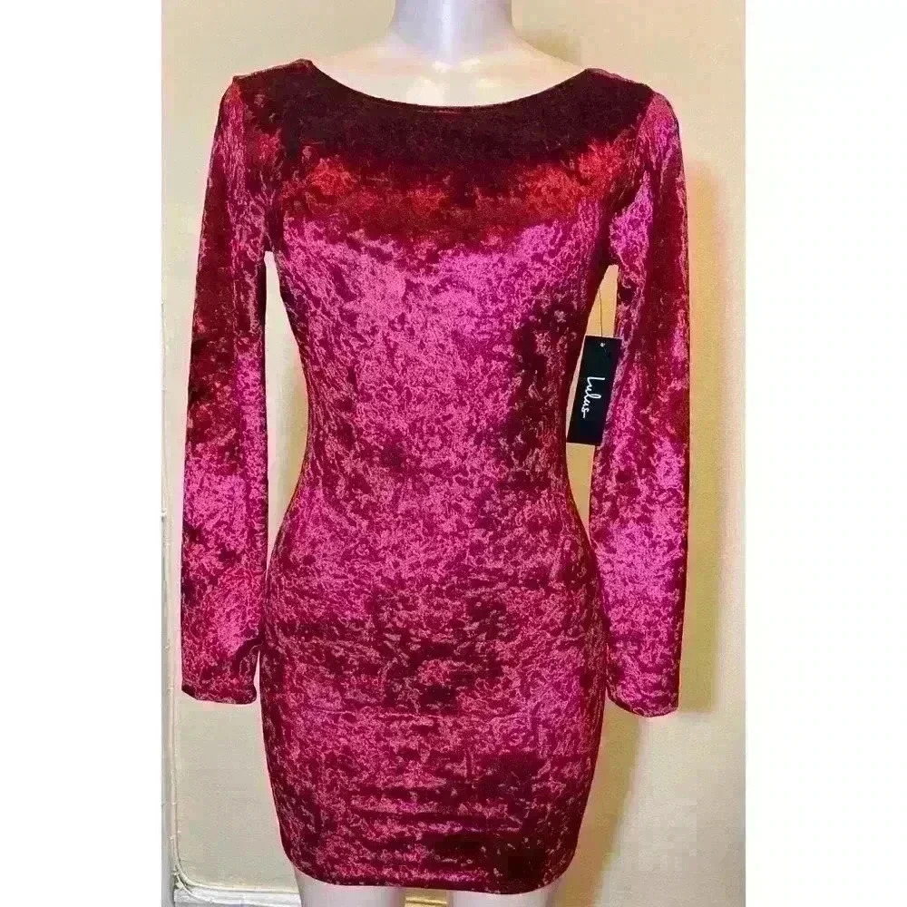 NWT Lulu's Burgundy Velvet bodycon dress - Picture 3 of 10